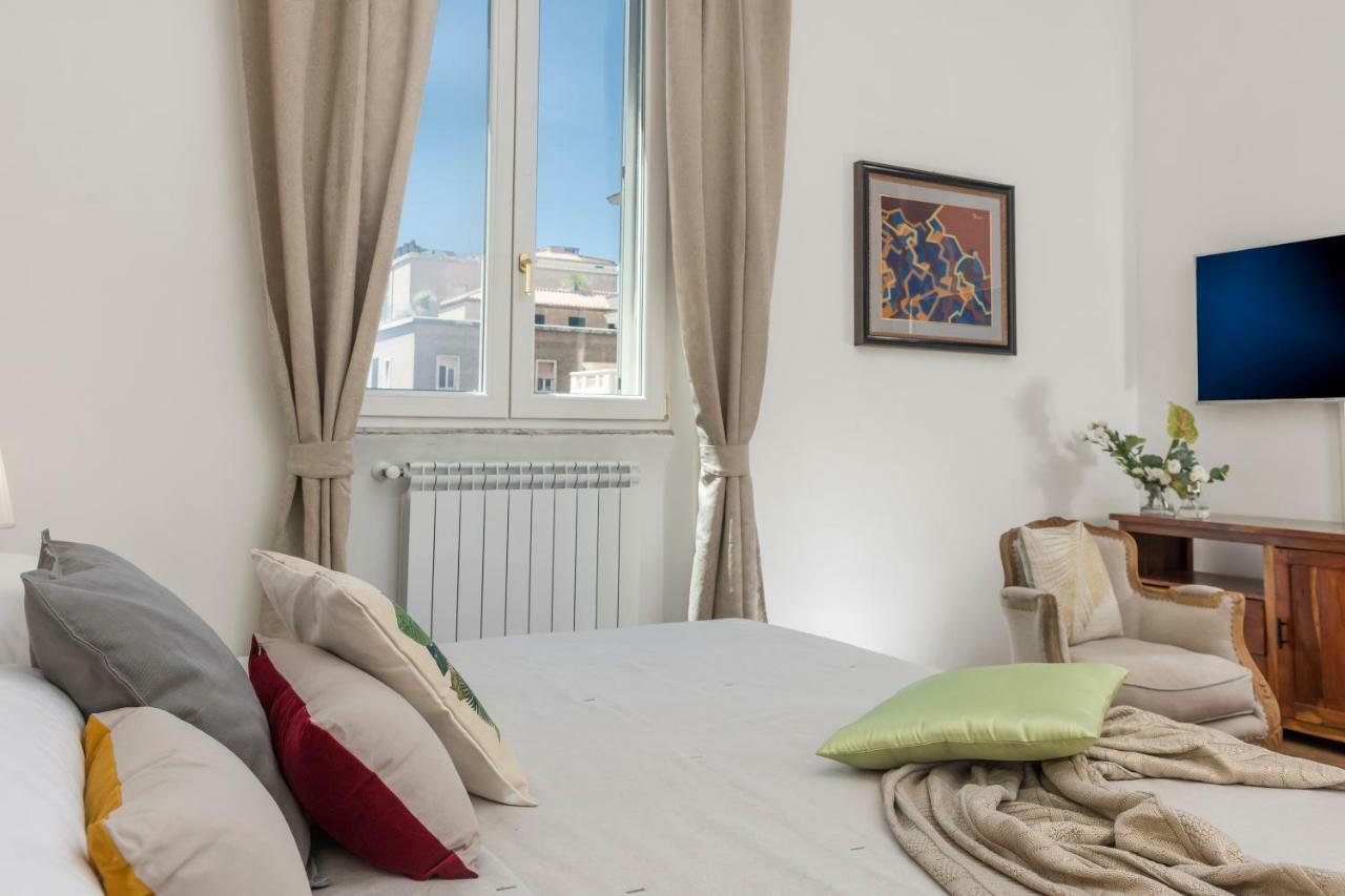 New! Spanish Step Design Apartment Rome Extérieur photo
